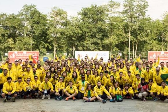 Brasileiros conquistam cinco medalhas em Surdolimpíada na Turquia Delegação brasileira na 23ª Surdolimpíada na TurquiaCristiano Carvalho/CBDS