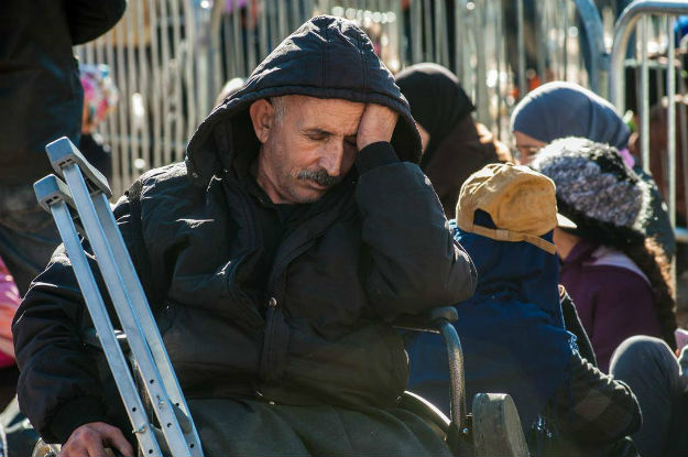5% dos refugiados chegam à Europa com ferimentos, hipotermia, queimaduras, problemas no coração, diabetes ou hipertensão. Foto: Acnur/Imre Szabó