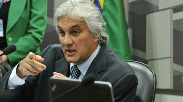 Lava Jato: Delcídio do Amaral é preso e levado à Superintendência da PF