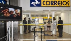 Funcionários dos Correios entram em greve nesta segunda-feira (12) Funcionários dos Correios entram em greve nesta segunda-feira (12)