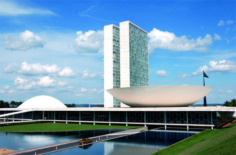 Líderes e ministros tentam novo acordo para votar Código Florestal