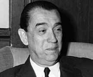 Comissão da Verdade pede a Dilma que mude versão oficial sobre morte de JK A versão oficial diz que JK morreu em agosto de 1976 em um acidente de carro na Rodovia Presidente Dutra