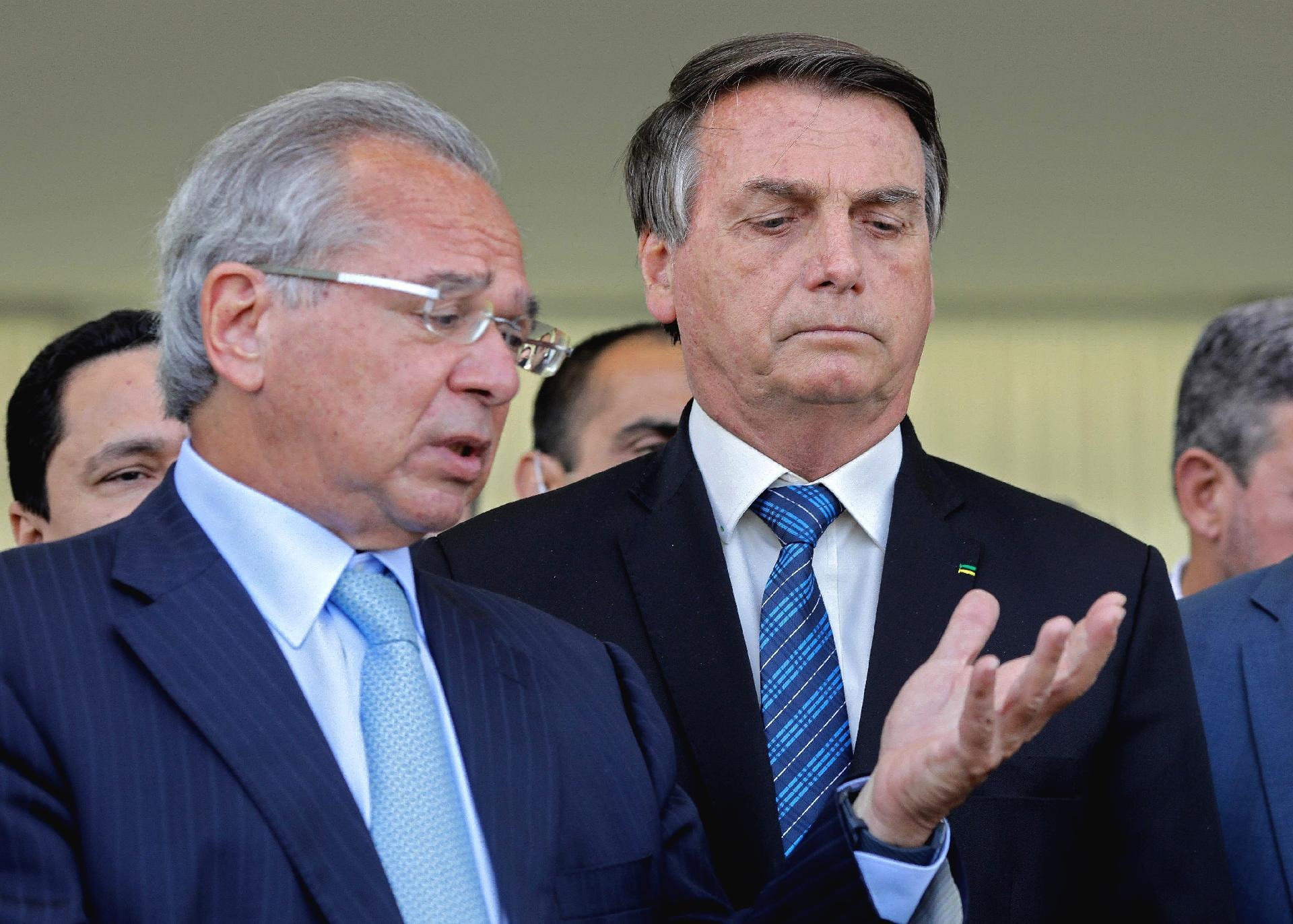 Bolsonaro com Paulo Guedes / Foto: UOL