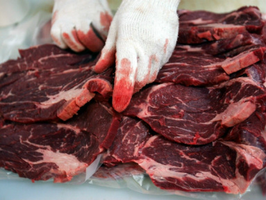 Embarque de carne bovina do Brasil sobe 50% em fevereiro ante 2013