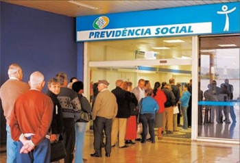 Mais de 500 mil beneficiários do INSS terão que passar por nova perícia Mais de 500 mil beneficiários do INSS terão que passar por nova perícia
