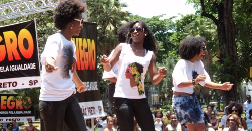 Movimento social prepara carta a Dilma em defesa da participação de negros Movimento social prepara carta a Dilma em defesa da participação de negros