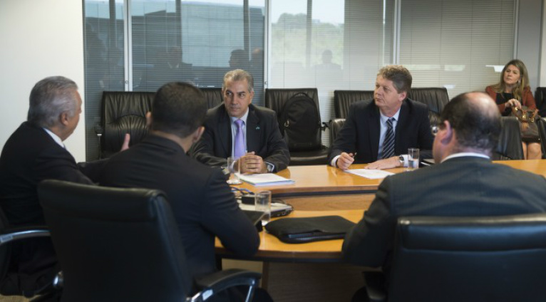 Governador se reúne com direção da ANTT e Rumo em Brasília Foto: Notícias MS