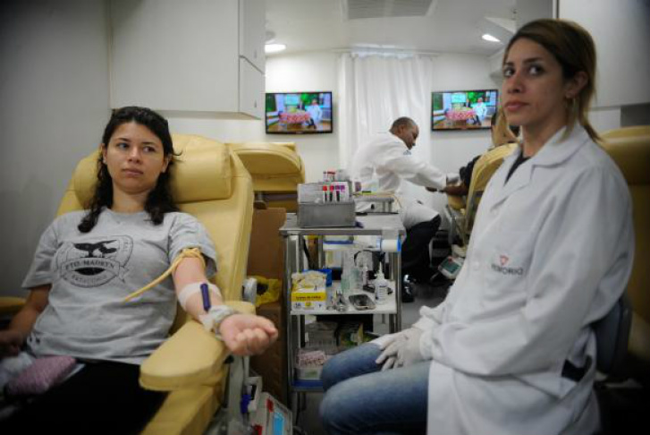 Com o slogan “Doar sangue é compartilhar vida”, a campanha terá material veiculado em emissoras de rádio e televisão e nas redes sociais. (Foto: Agência Brasil)