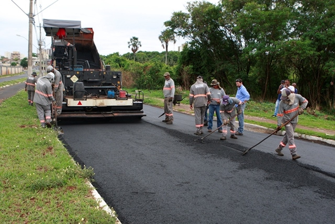 Solicitado recapeamento da Av. General Osório em frente do 17º RC Mec Foto: Ilustrativa