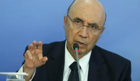Teto de gastos permitirá superávits primários graduais Apesar de déficit recorde, o ministro da Fazenda, Henrique Meirelles, acredita que limitação de gastos vai ajudar retomada da economia (Foto: Valter Campanato/Agência Brasil)