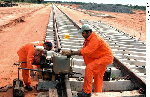 Construção da Ferrovia Leste-Oeste