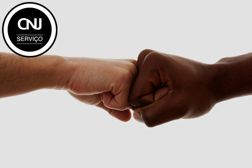 Conheça a diferença entre racismo e injúria racial