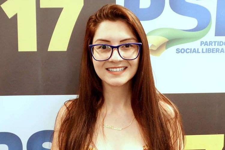 Deputada do PSL, Ana Caroline, quer que alunos denunciem professores