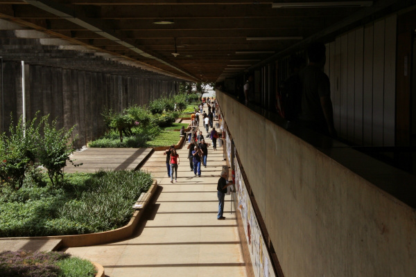 Grupo da UnB debate papel da universidade e questiona legitimidade de Temer Universidade de Brasília