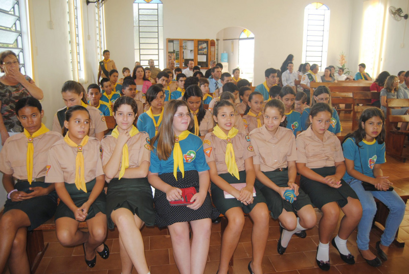 O Clube de Desbravadores Unidos para Servir conta com 50 desbravadores, divididos em duas unidades femininas e três masculinas, juntamente com seis membros que compõem a diretoria.