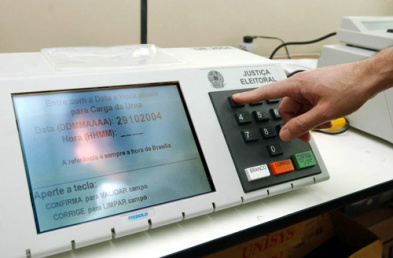 Mais de 31 milhões de eleitores vão às urnas neste domingo Mais de 31 milhões de eleitores vão às urnas neste domingo