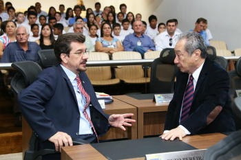 Pedro Kemp, líder do PT na Casa de Leis e George TakimotoFoto: Victor Chileno