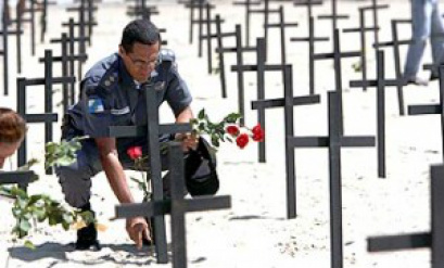 Desde janeiro, mais de 80 policiais foram mortos em SP, confirma PM Desde janeiro, mais de 80 policiais foram mortos em SP, confirma PM