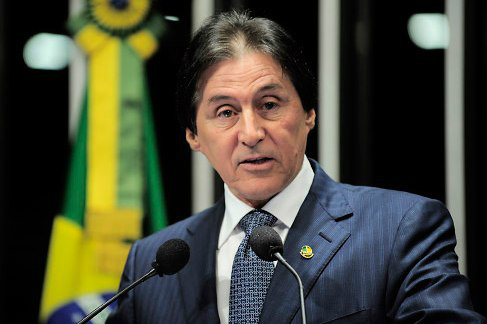 Conheça os candidatos à presidência do Senado Eunício Oliveira é o nome escolhido pelo PMDB e conta tem o apoio da maioria das legendas (Foto: Marcelo Camargo/Agência Brasil)