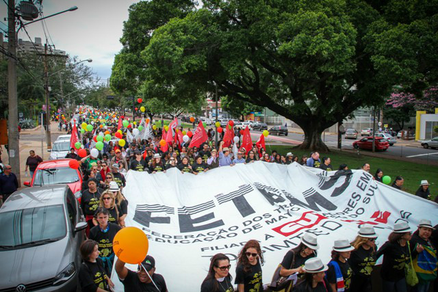 Fetems reúne mais de 10 mil trabalhadores em Campo Grande