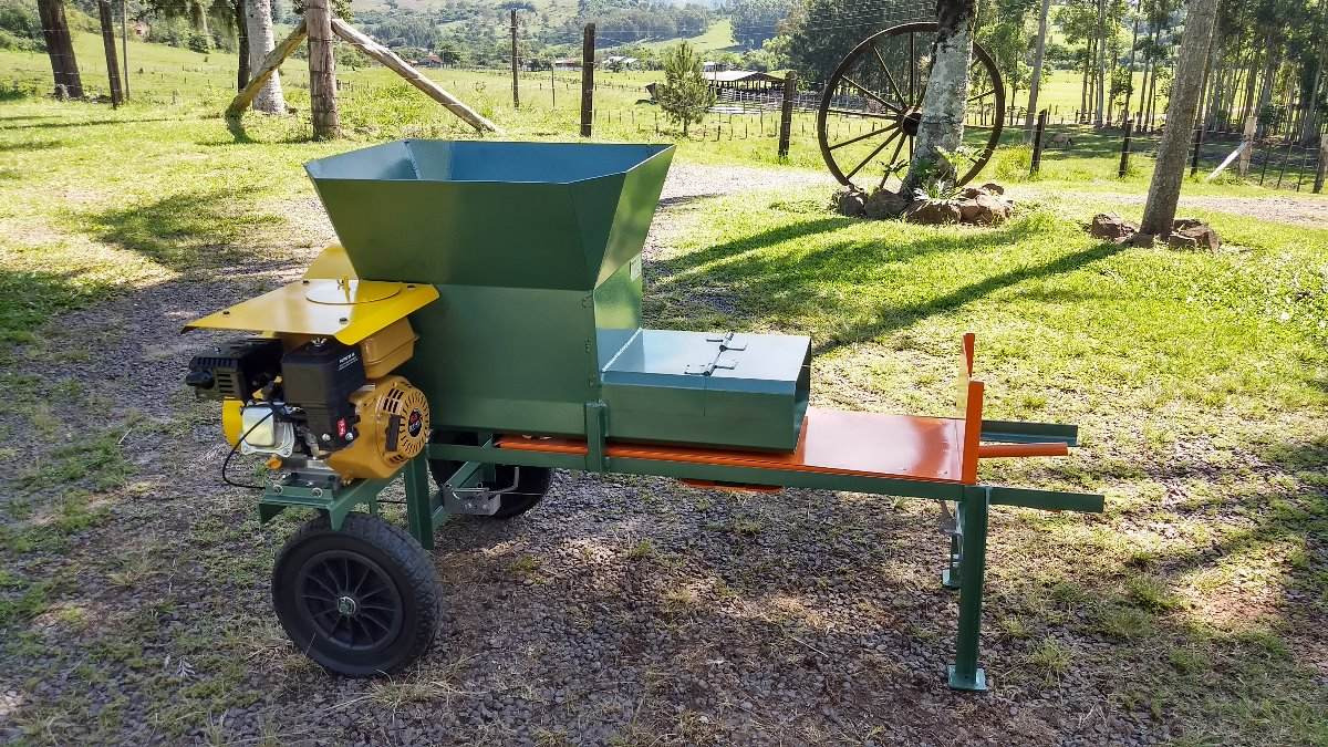 Máquina ensacadora e compactadora de silagem / Foto: Divulgação