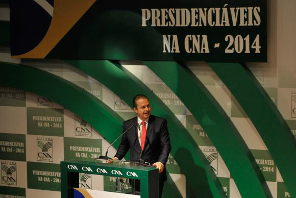 Campos promete ampliar acordos internacionais e "destravar" demarcações Campos promete ampliar acordos internacionais e "destravar" demarcações