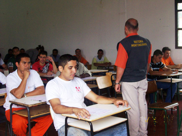 Encceja será realizado nesta sexta-feira em 20 presídios do Estado