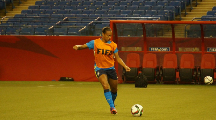 Seleção feminina realiza último treino antes de estreia na Copa do Mundo Seleção feminina realiza último treino antes de estreia na Copa do Mundo