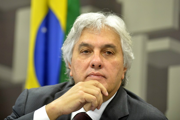 Advogados de Delcídio estudam apresentar pedido de habeas corpus