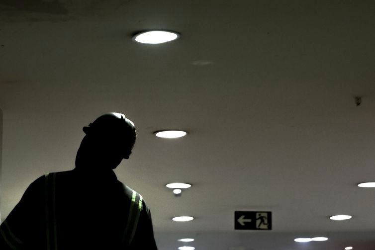 Consumo de energia elétrica deve crescer neste mês, diz o ONS - Marcelo Camargo/Arquivo/Agência Brasil