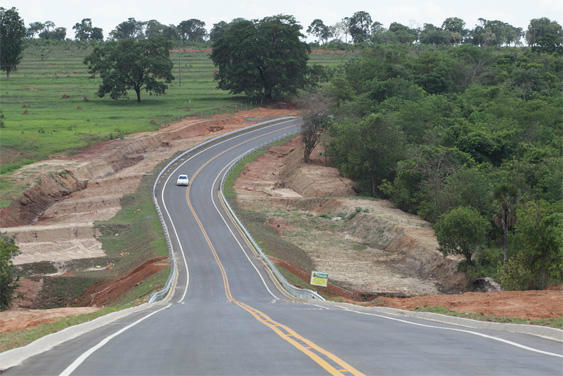 Puccinelli determina novo estudo para concessão das rodovias estaduais Puccinelli determina novo estudo para concessão das rodovias estaduais