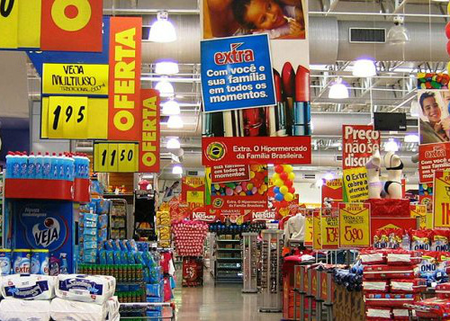 Economistas veem inflação e PIB mais baixos em 2014 Economistas veem inflação e PIB mais baixos em 2014