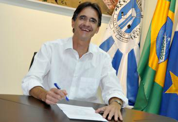 “Quero poder ter o direito de decidir se quero ou não ser o candidato a prefeito, pois todos sabem que a dedicação ao mandato tem que ser integral, e muitas vezes as questões pessoais ficam em segundo plano.