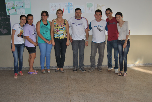 Comissão formada por membros dos grupos de jovens da comunidade católica amambaiense. Foto: Moreira Produções.