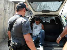 Operação no RJ desarticula milícia que negocia imóveis do Minha Casa, Minha Vida