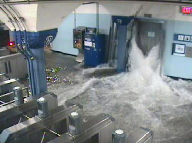 Estações ficaram inundadas por conta da passagem do Sandy