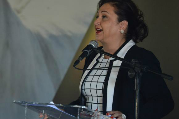 Kátia Abreu assume Agricultura e promete dobrar classe média rural A nova ministra da Agricultura, Kátia Abreu, fala durante cerimônia de transmissão de cargo Valter Campanato/Agência Brasil