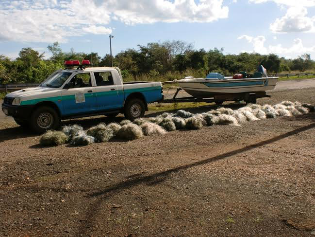 PMA apreende 4 km de redes de pesca armadas