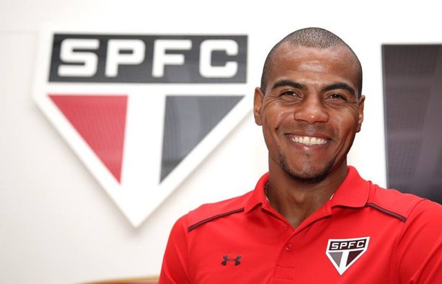 São Paulo anuncia contratação do lateral-direito Régis Foto: Divulgação