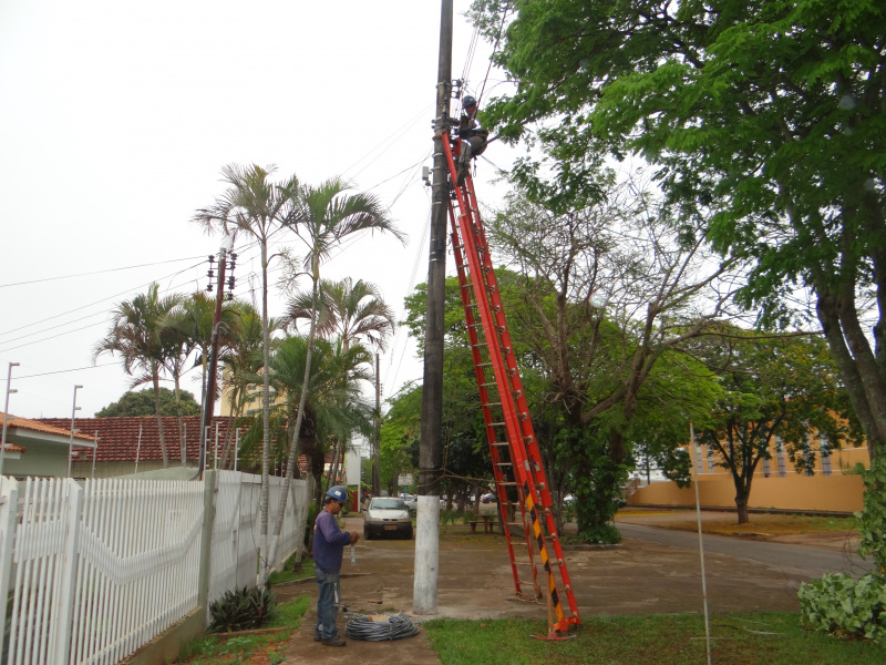 Enersul interrompe fornecimento de energia sem prévio conhecimento dos clientes Enersul interrompe fornecimento de energia sem prévio conhecimento dos clientes