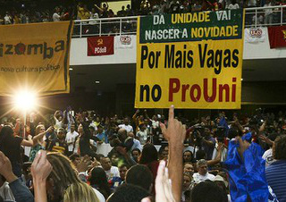 Em 2009, estudantes protestam por mais vagas no Prouni