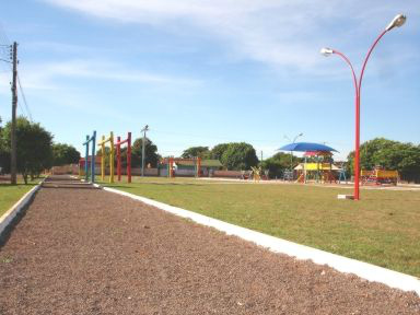 Iguatemi, Terenos e Anastácio comemoram aniversário hoje Praça Municipal no Bairro Jardim Quedas D'água, em Iguatemi