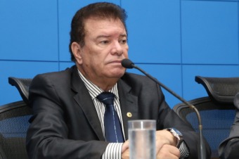 Projeto de Lei regulamenta suspensão dos serviços de energia e água em MS Deputado Maurício Picarelli (PMDB), autor do projeto (Foto: ALMS)