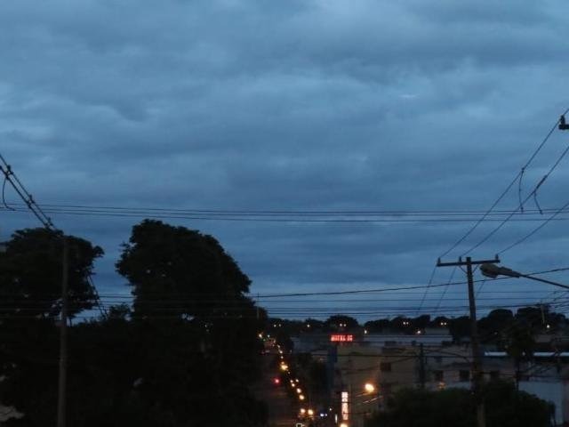 Quinta-feira (14) amanheceu parcialmente nublada em Campo Grande. (Foto: Henrique Kawaminami)CG News
