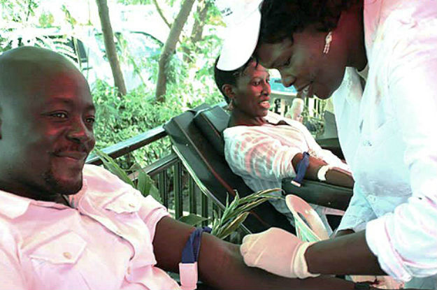 Taxa de doação de sangue voluntária é 9 vezes maior em países ricos Taxa de doação de sangue voluntária é 9 vezes maior em países ricos