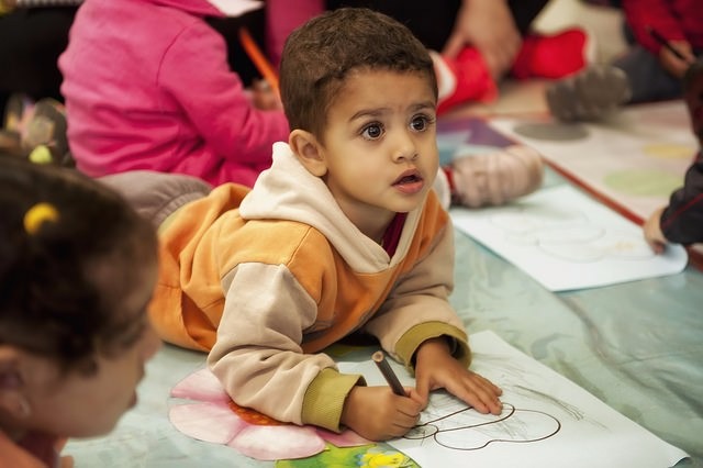 Programa Criança Feliz prioriza crianças de até 3 anos de idade beneficiárias do Bolsa Família