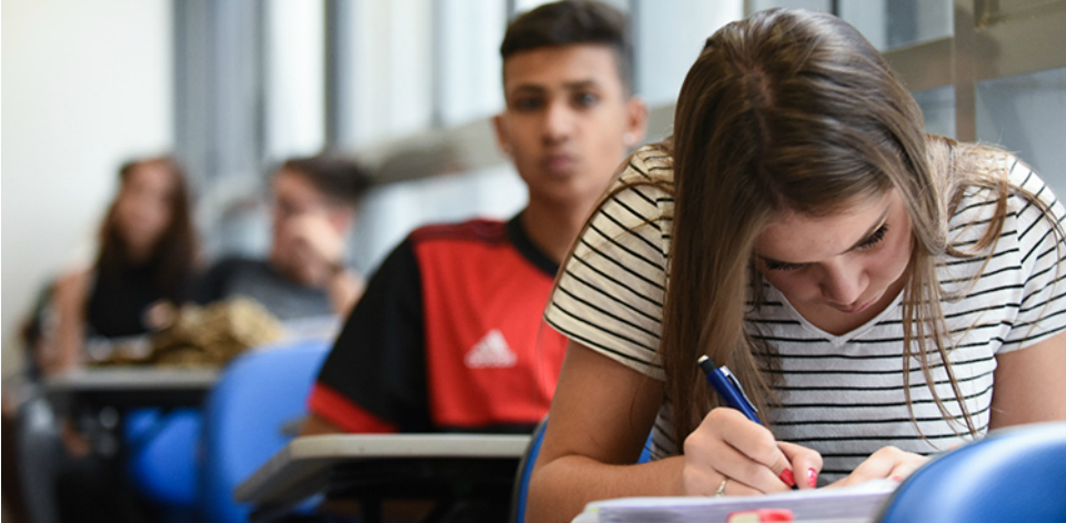 Vagas parciais e integrais são destinadas a quem cursou ensino médio em escolas públicas ou foi bolsista em colégios particulares - Foto: Arquivo/MEC