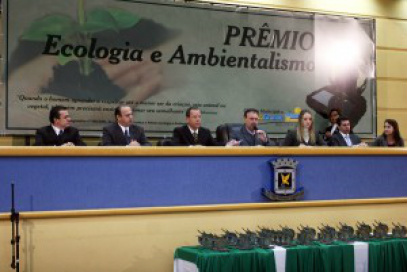 Comissão da OAB recebe homenagem por trabalho em favor do meio ambiente