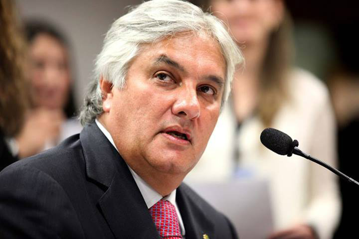 Defesa de Delcídio descarta delação premiada Defesa de Delcídio descarta delação premiada