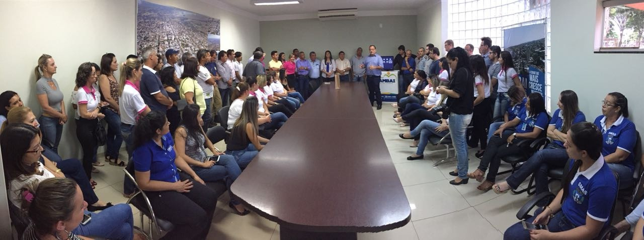 A vice-governadora foi recepcionada por lideranças políticas e servidores públicos do municipio / Foto: Decom